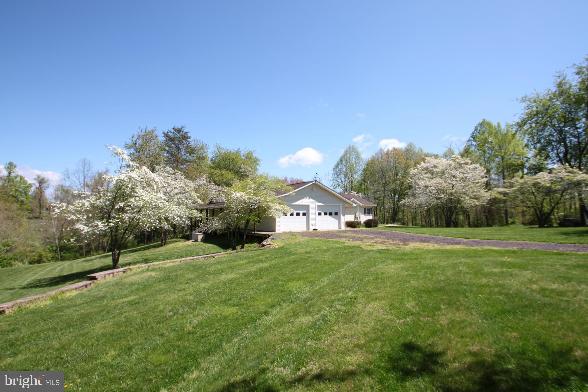 192 Sharp Rock Road Sperryville, VA 22740 - Photo 3 of 30 Exterior (Front)