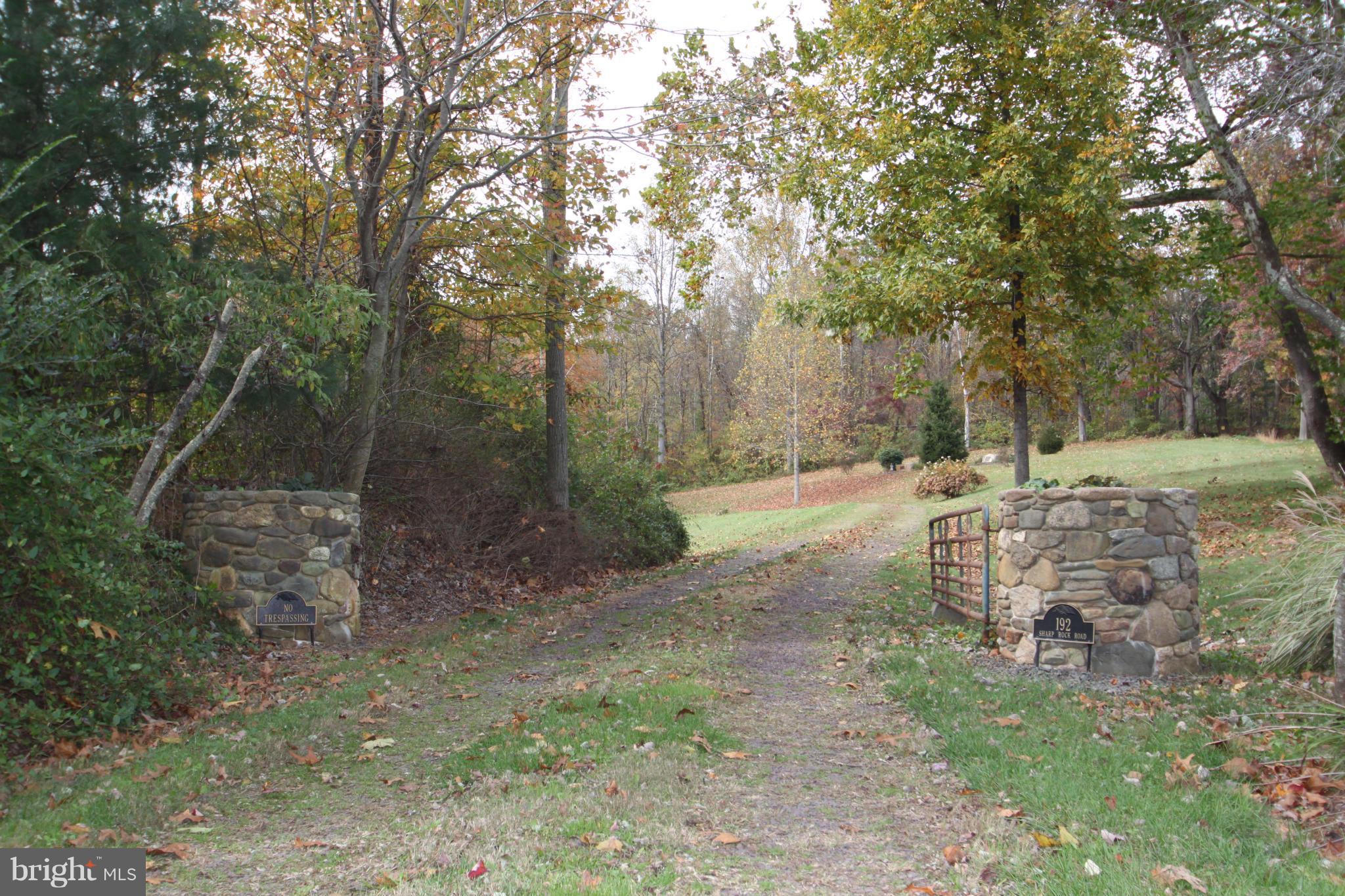 192 Sharp Rock Road Sperryville, VA 22740 - Photo 5 of 30 Entrance
