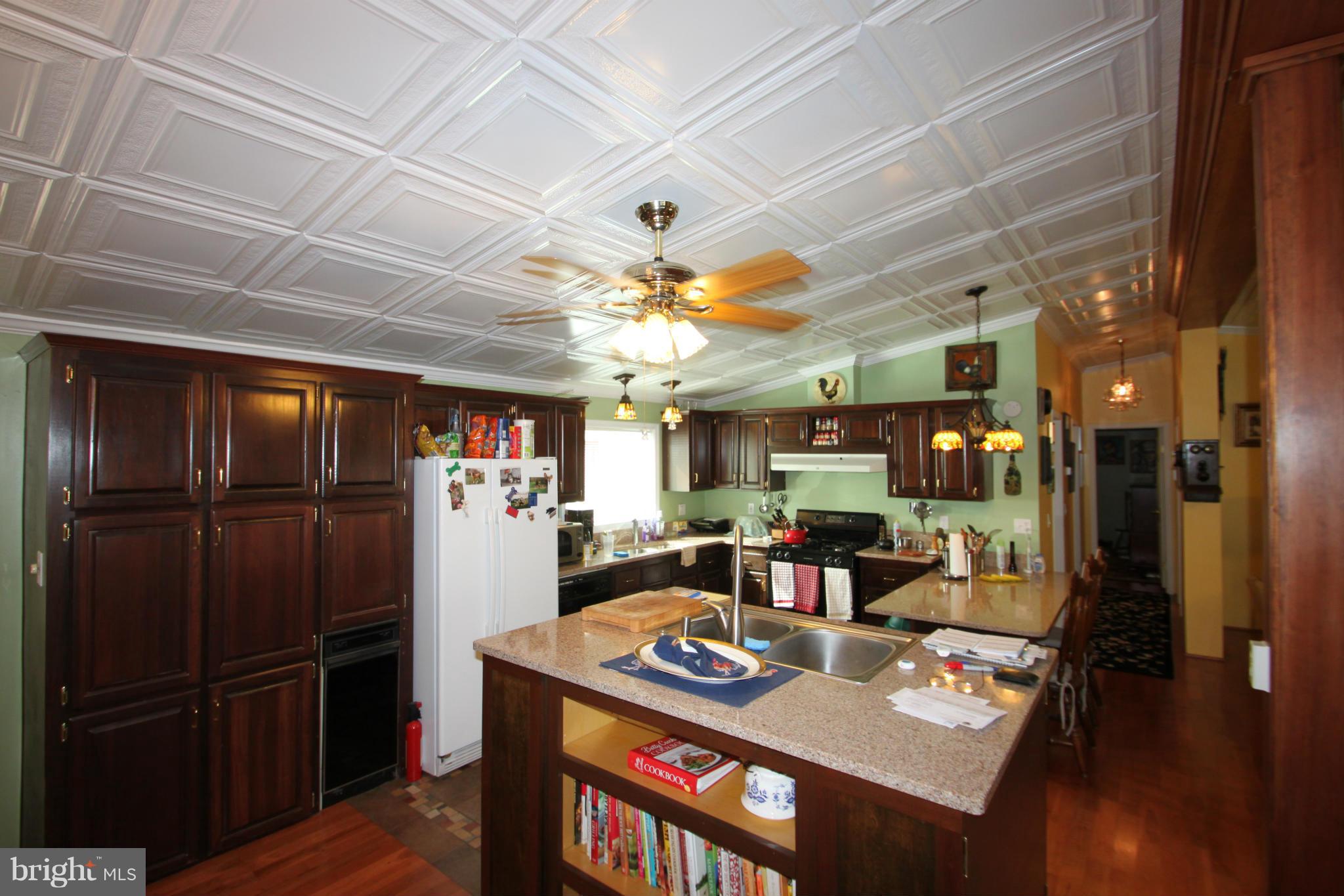 192 Sharp Rock Road Sperryville, VA 22740 - Photo 6 of 30 Kitchen