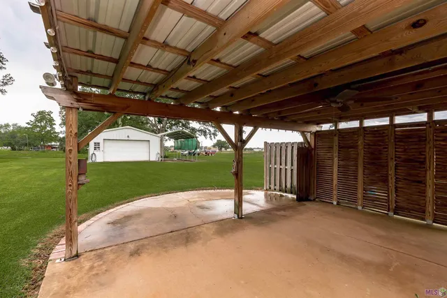 $318,000 | 107 River Run Court, New Roads, LA 70760