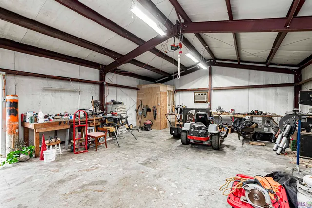 $318,000 | 107 River Run Court, New Roads, LA 70760