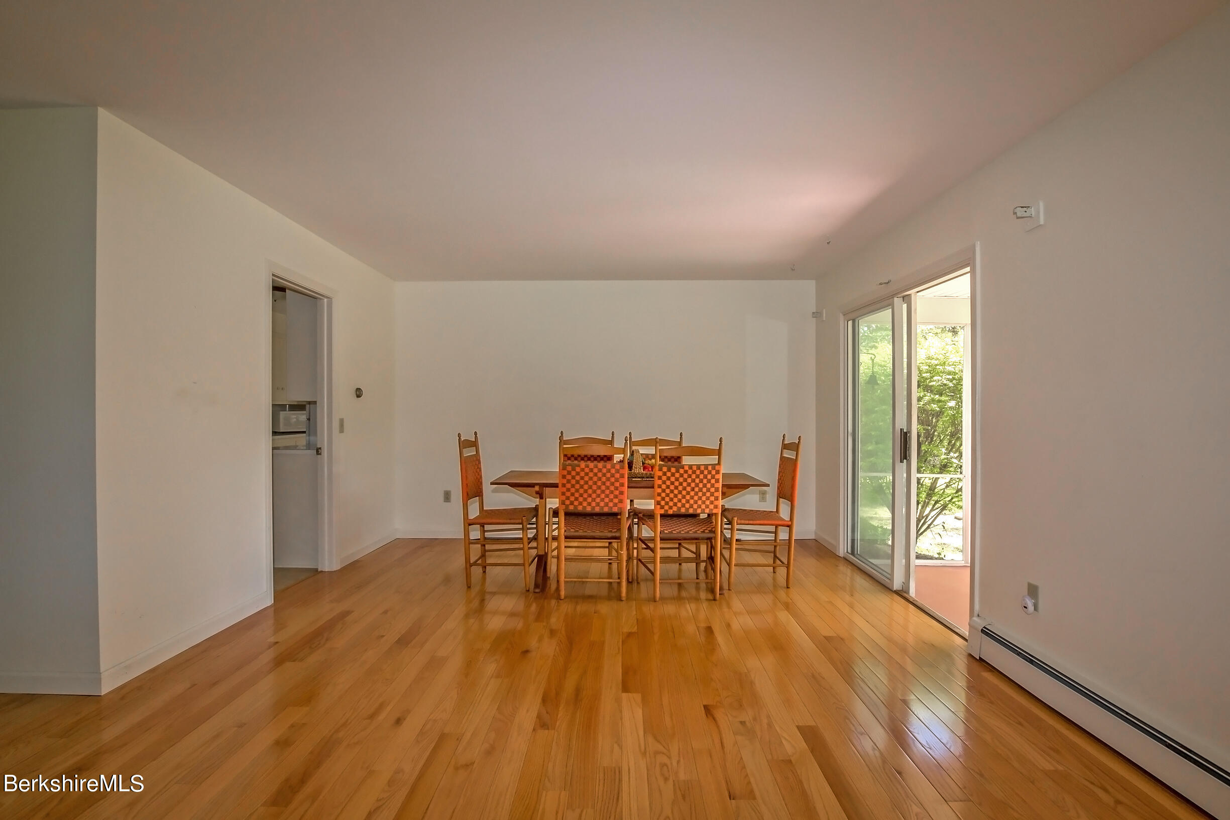 92 King William Road Lenox, MA 01240 - Photo 14 of 37 dining