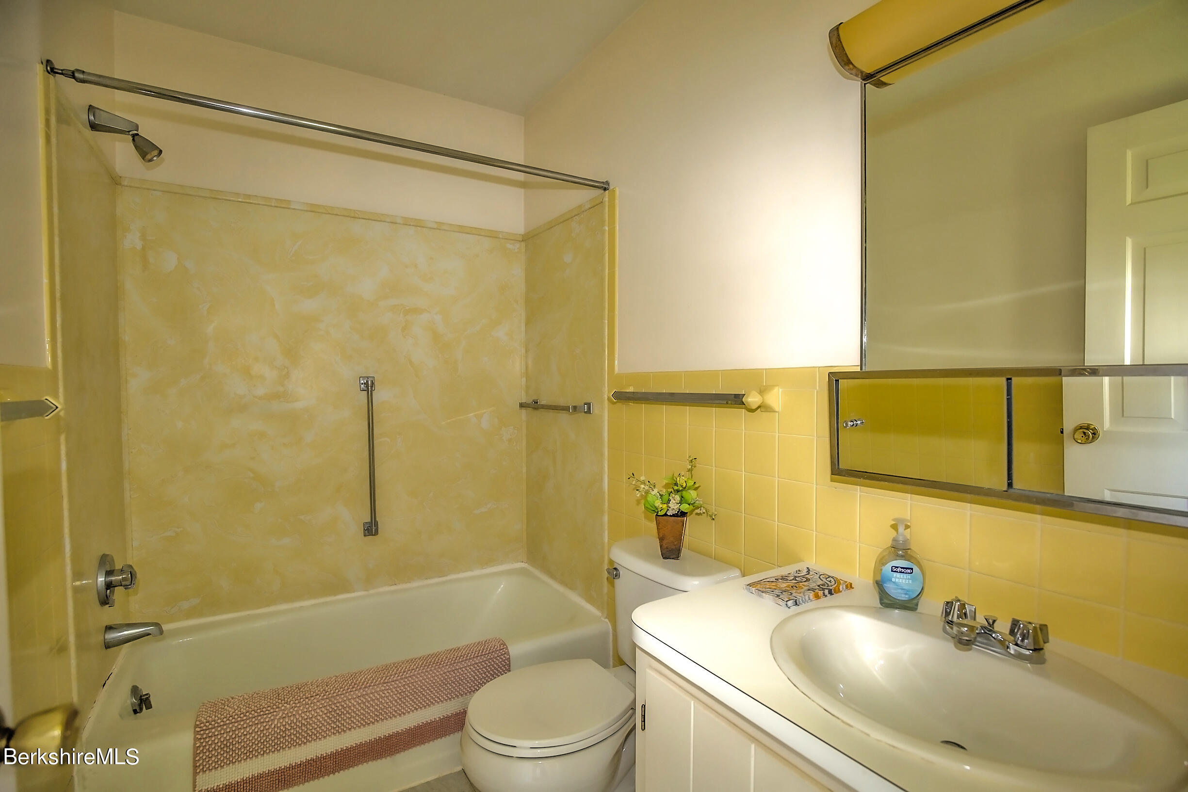 92 King William Road Lenox, MA 01240 - Photo 20 of 37 full bath