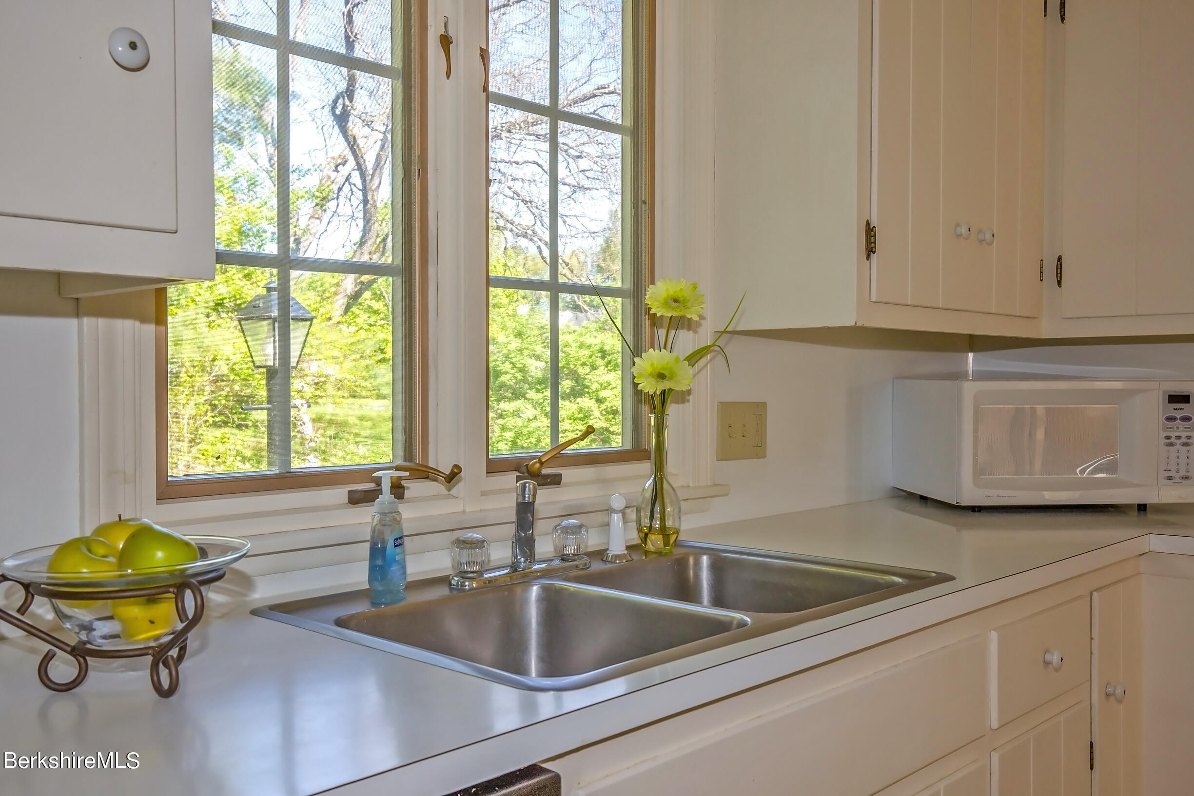 92 King William Road Lenox, MA 01240 - Photo 6 of 37 sink window