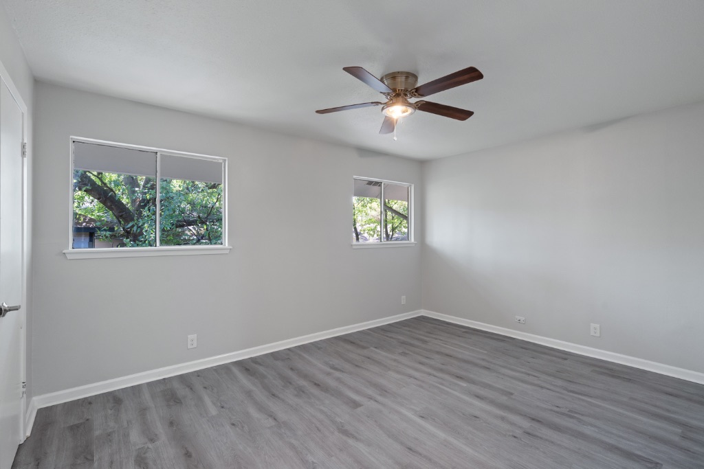 1407 Avebury Circle, Unit B Austin, TX 78753 - Photo 9 of 18