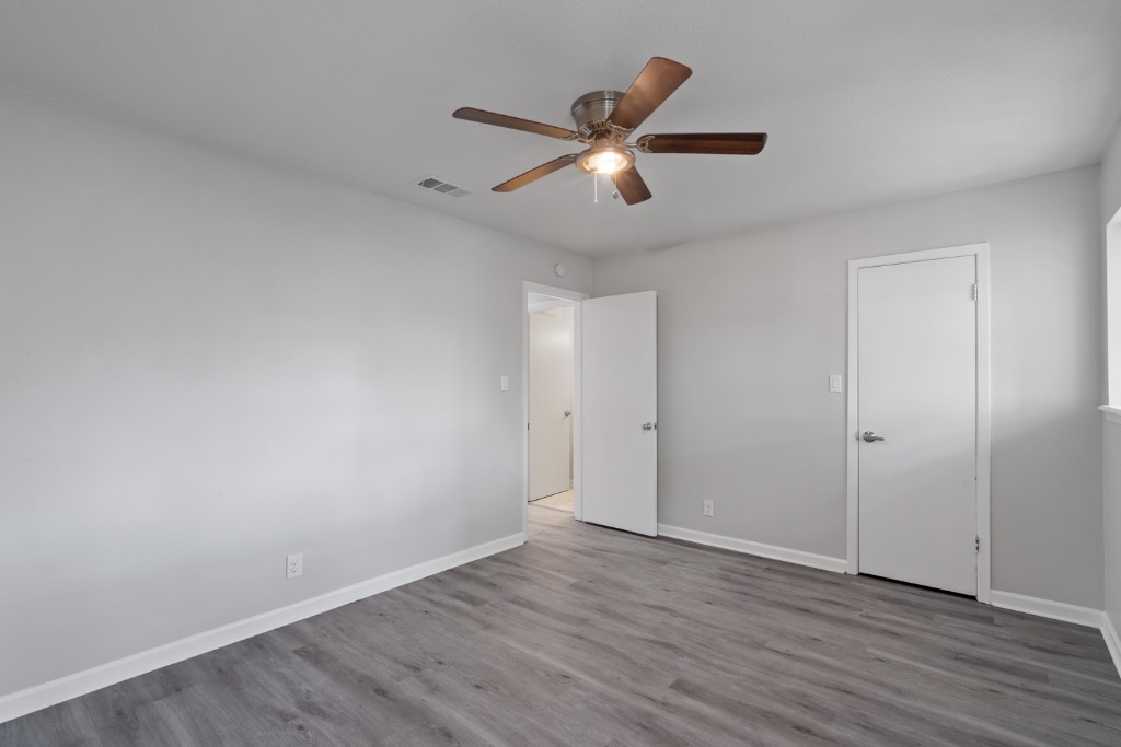 1407 Avebury Circle, Unit B Austin, TX 78753 - Photo 10 of 18