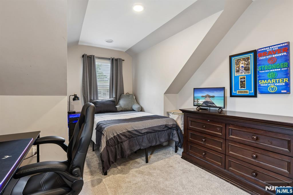 74 Overhill Road Belleville, NJ 07109 - Photo 30 of 40 Gallery Image 30