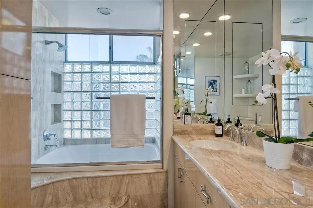 2136 Glasgow Avenue Cardiff, CA 92007 - Photo 19 of 25