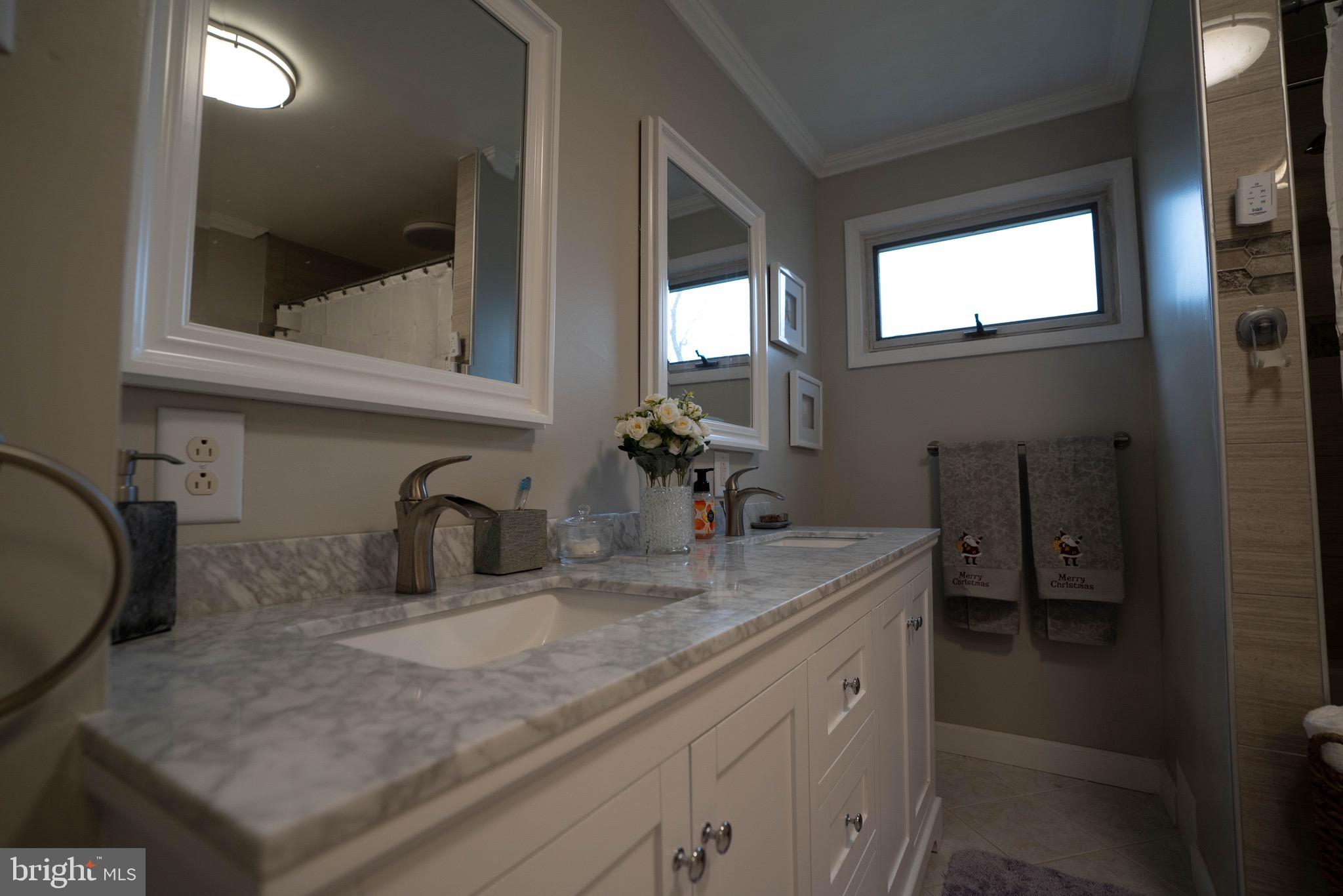 1105 Laurel Road Beverly, NJ 08010 - Photo 12 of 48 Gallery Image 12