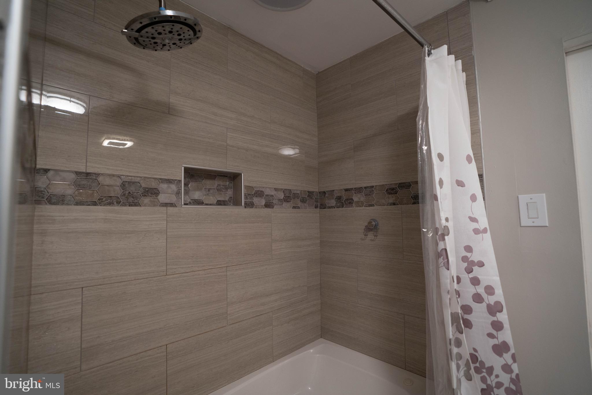 1105 Laurel Road Beverly, NJ 08010 - Photo 13 of 48 Gallery Image 13