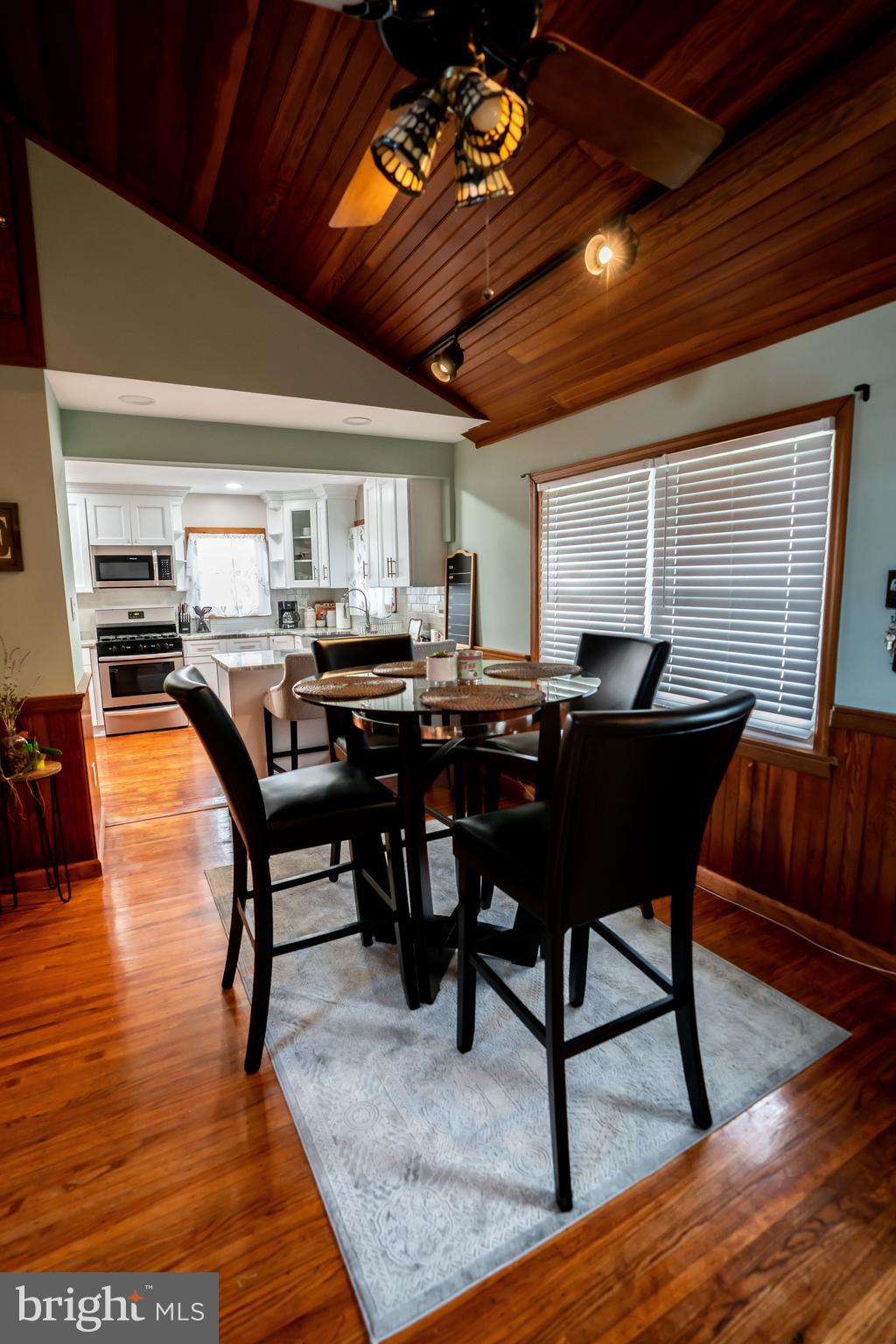 1105 Laurel Road Beverly, NJ 08010 - Photo 4 of 48 Gallery Image 4