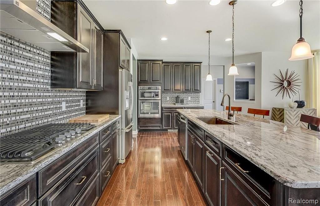 2041 Logan Drive Rochester Hills, MI 48309 - Photo 5 of 18