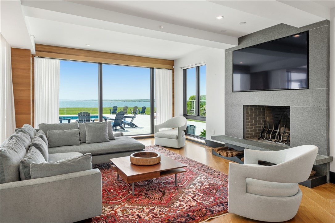 511 Ocean Avenue Newport, RI 02840 - Photo 20 of 45