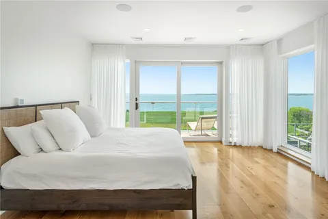 $200,000 | 511 Ocean Avenue, Newport, RI 02840