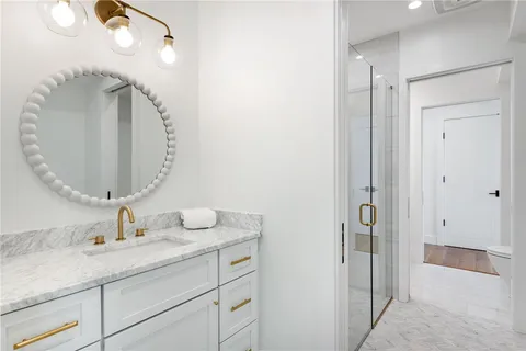 $200,000 | 511 Ocean Avenue, Newport, RI 02840