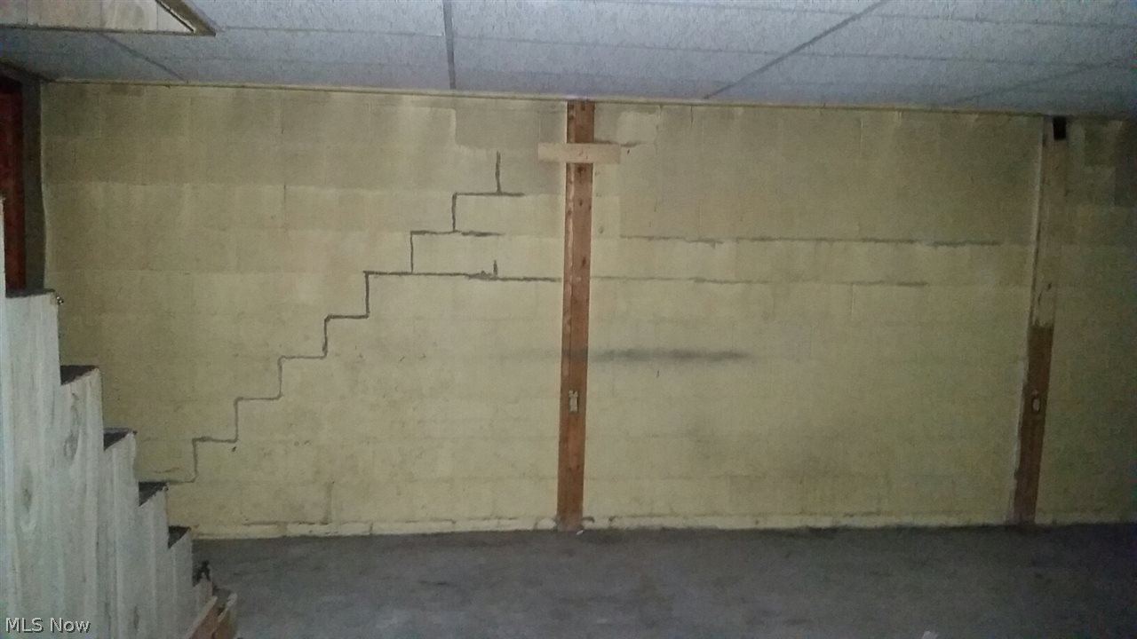 2538 Stone Church Road Wheeling, WV 26003 - Photo 16 of 23