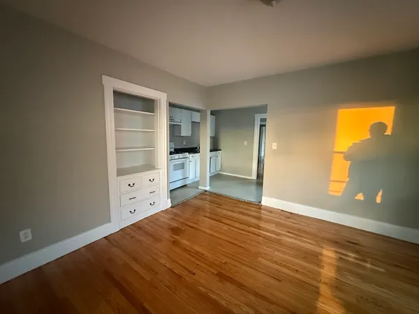 $2,500 | 135 Lawton Avenue, Unit 6, Lynn, MA 01902