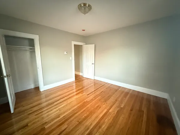 $2,500 | 135 Lawton Avenue, Unit 6, Lynn, MA 01902