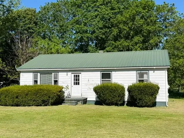 $224,900 | 141 Roberts Avenue, Poultney, VT 05764
