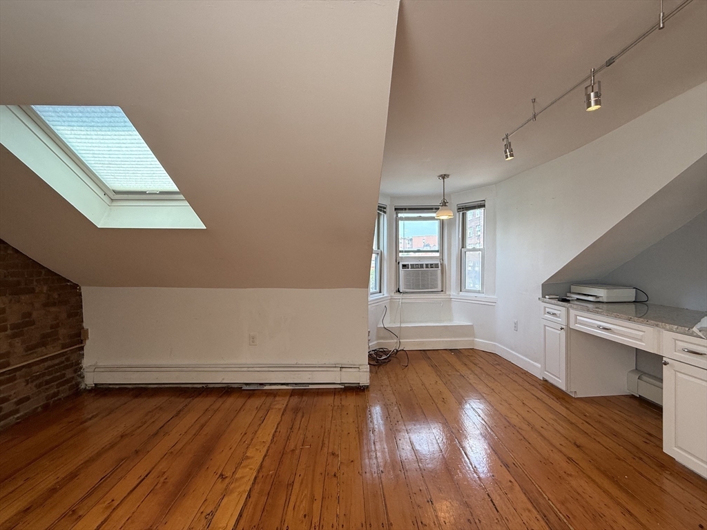 88 West Springfield Street, Unit 4 Boston, MA 02118 - Photo 7 of 19