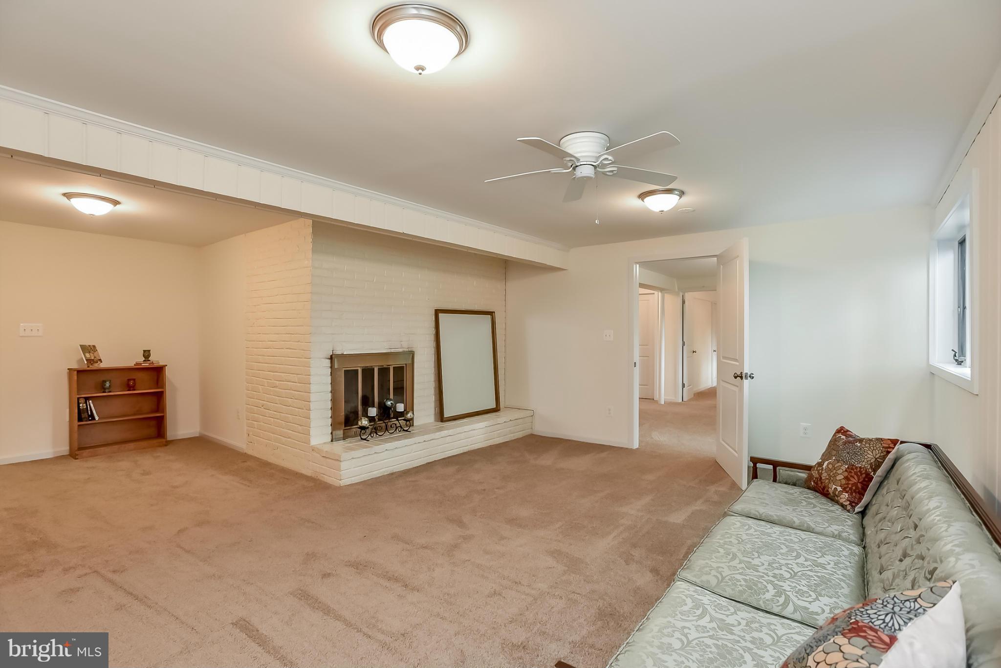 3502 Old Post Road Fairfax, VA 22030 - Photo 21 of 30 Spacious lower level family room is spectacular!