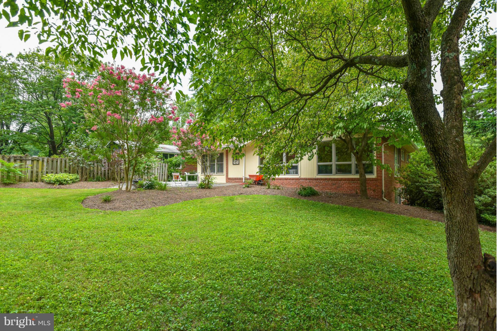 3502 Old Post Road Fairfax, VA 22030 - Photo 28 of 30 Relax, play, entertain..in this beautiful backyard