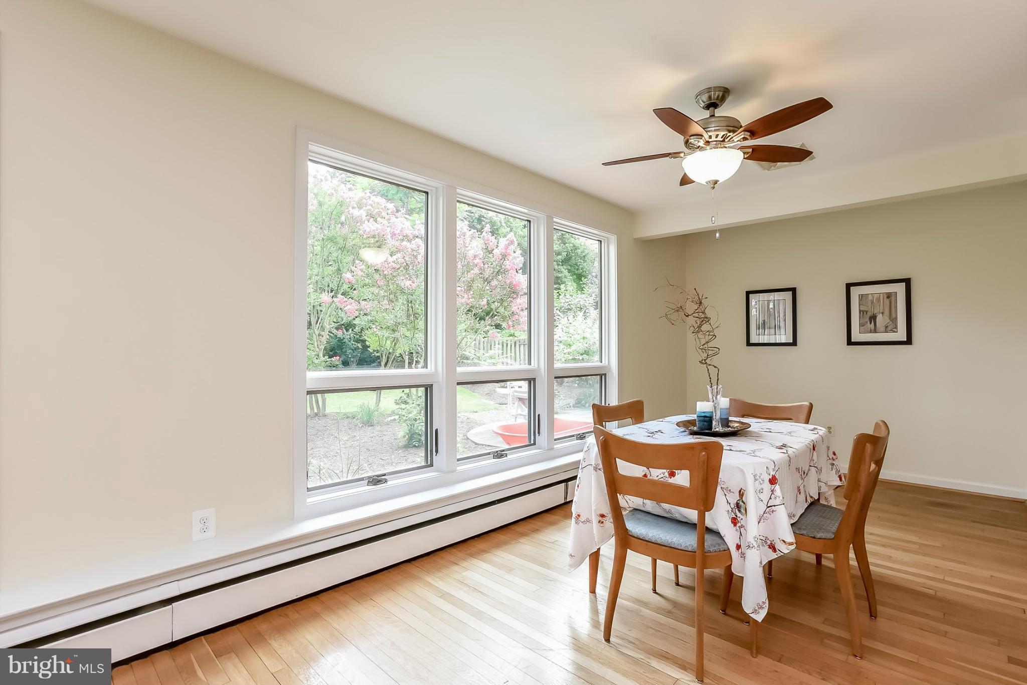 3502 Old Post Road Fairfax, VA 22030 - Photo 5 of 30 There's a new ceiling fan over the dining table.