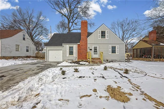 $449,000 | 5312 West 58th Street, Roeland Park, KS 66205