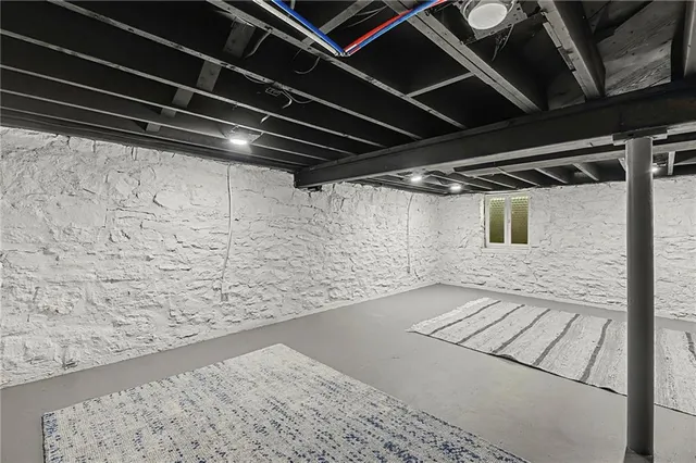 $425,000 | 5312 West 58th Street, Roeland Park, KS 66205