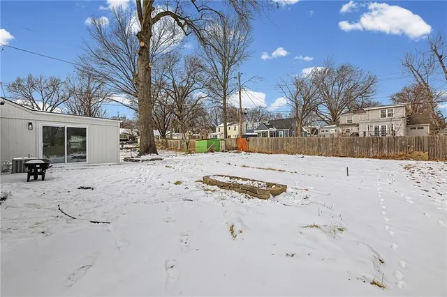 $425,000 | 5312 West 58th Street, Roeland Park, KS 66205