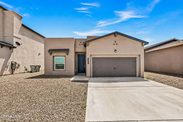 $2,300 | 928 Keenland Avenue, El Paso, TX 79932