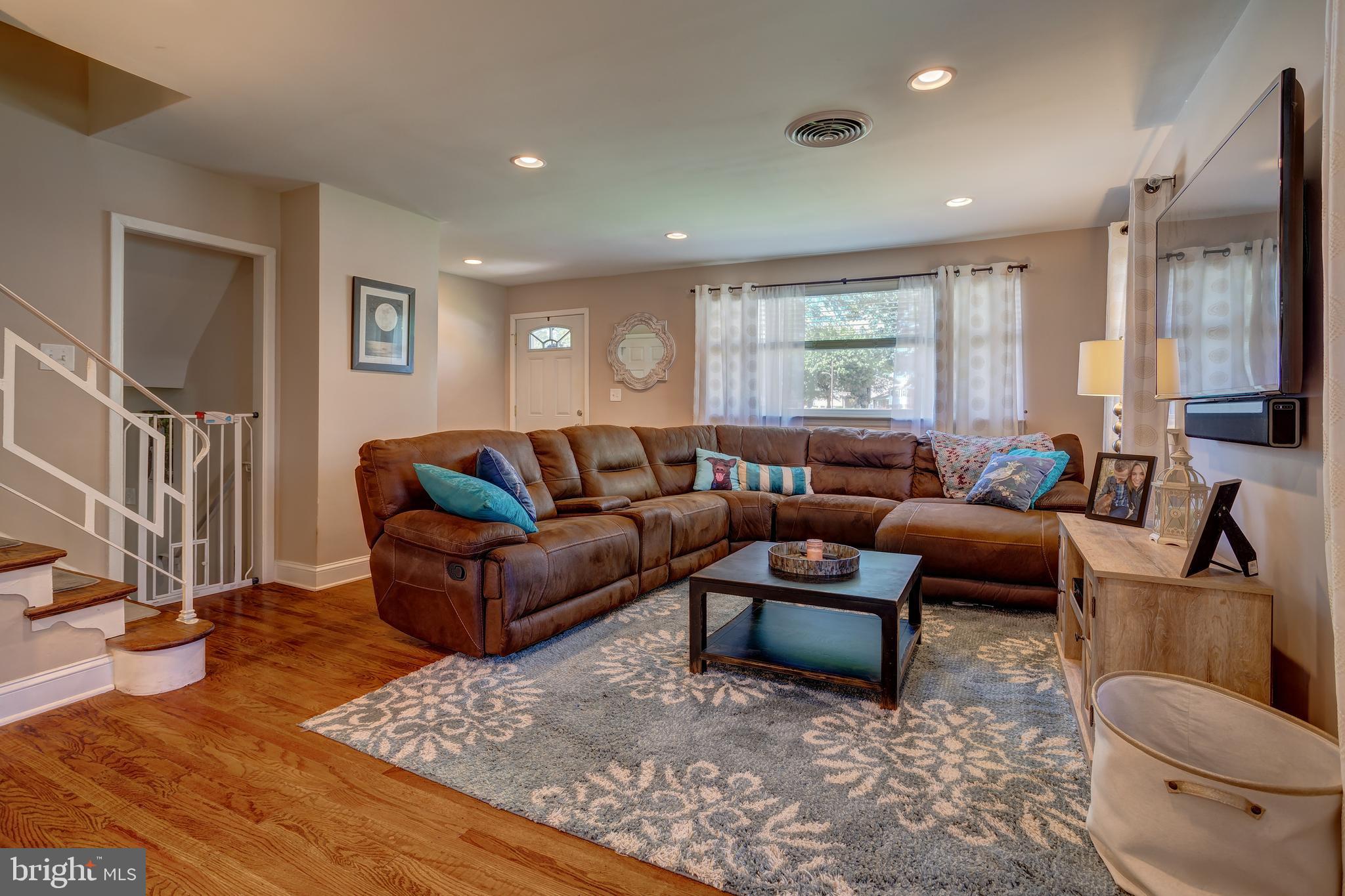 356 Parham Road Springfield, PA 19064 - Photo 8 of 37