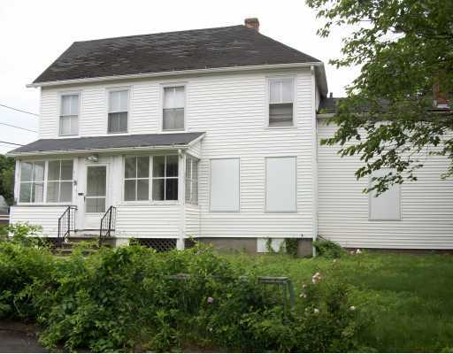 37 Shore Road East Providence, RI 02915 - Photo 2 of 7 Exterior Front.