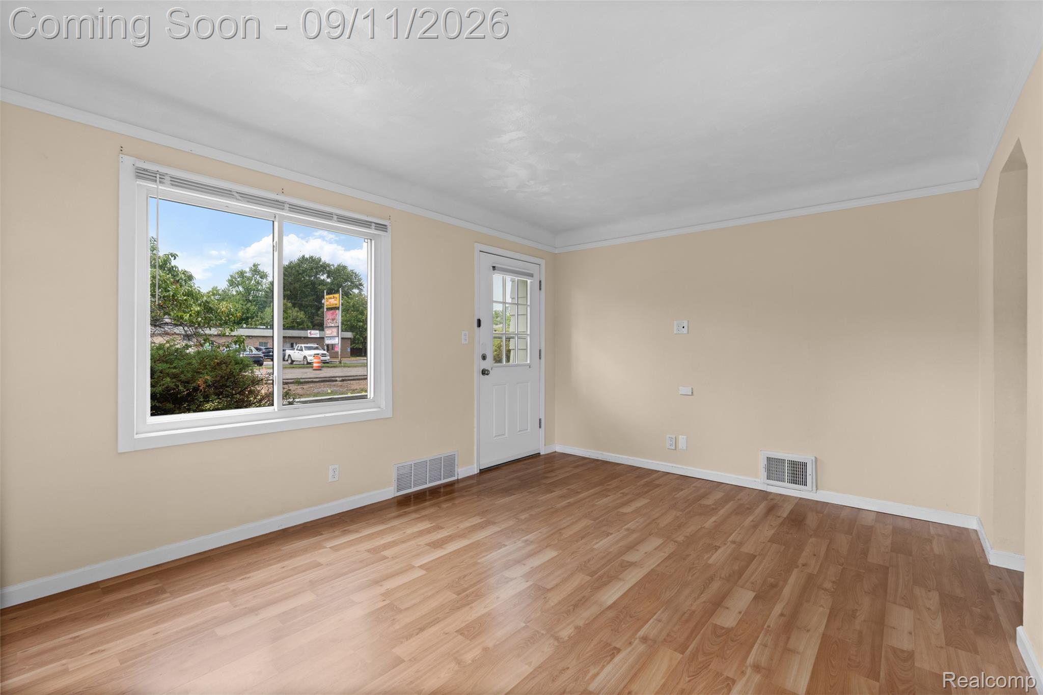 4500 s rochester rd_006.jpg