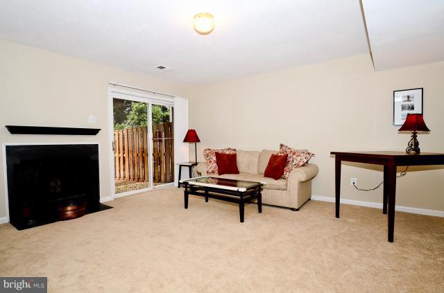 2822 Roesh Way Vienna, VA 22181 - Photo 1 of 29 Rec Room