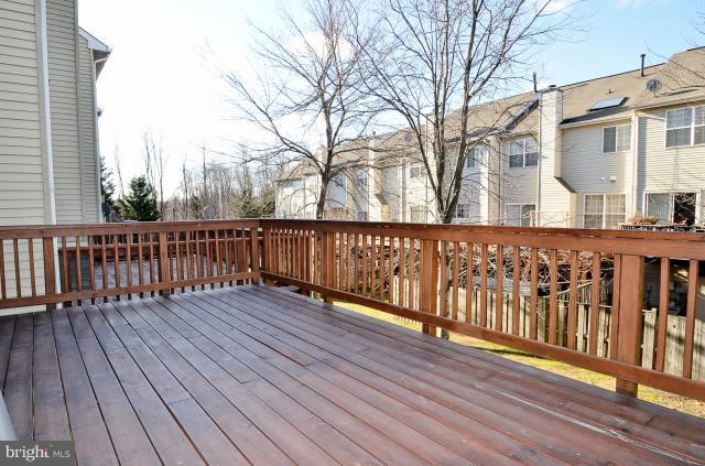 2822 Roesh Way Vienna, VA 22181 - Photo 19 of 29 Deck
