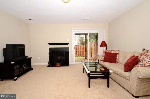 2822 Roesh Way Vienna, VA 22181 - Photo 20 of 29 Rec Room