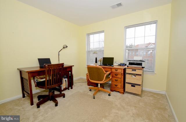2822 Roesh Way Vienna, VA 22181 - Photo 21 of 29 Bedroom 3