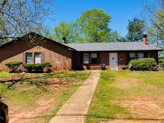 $1,275 | 125 Tanglewood Drive, Unit A, Monroe, GA 30656