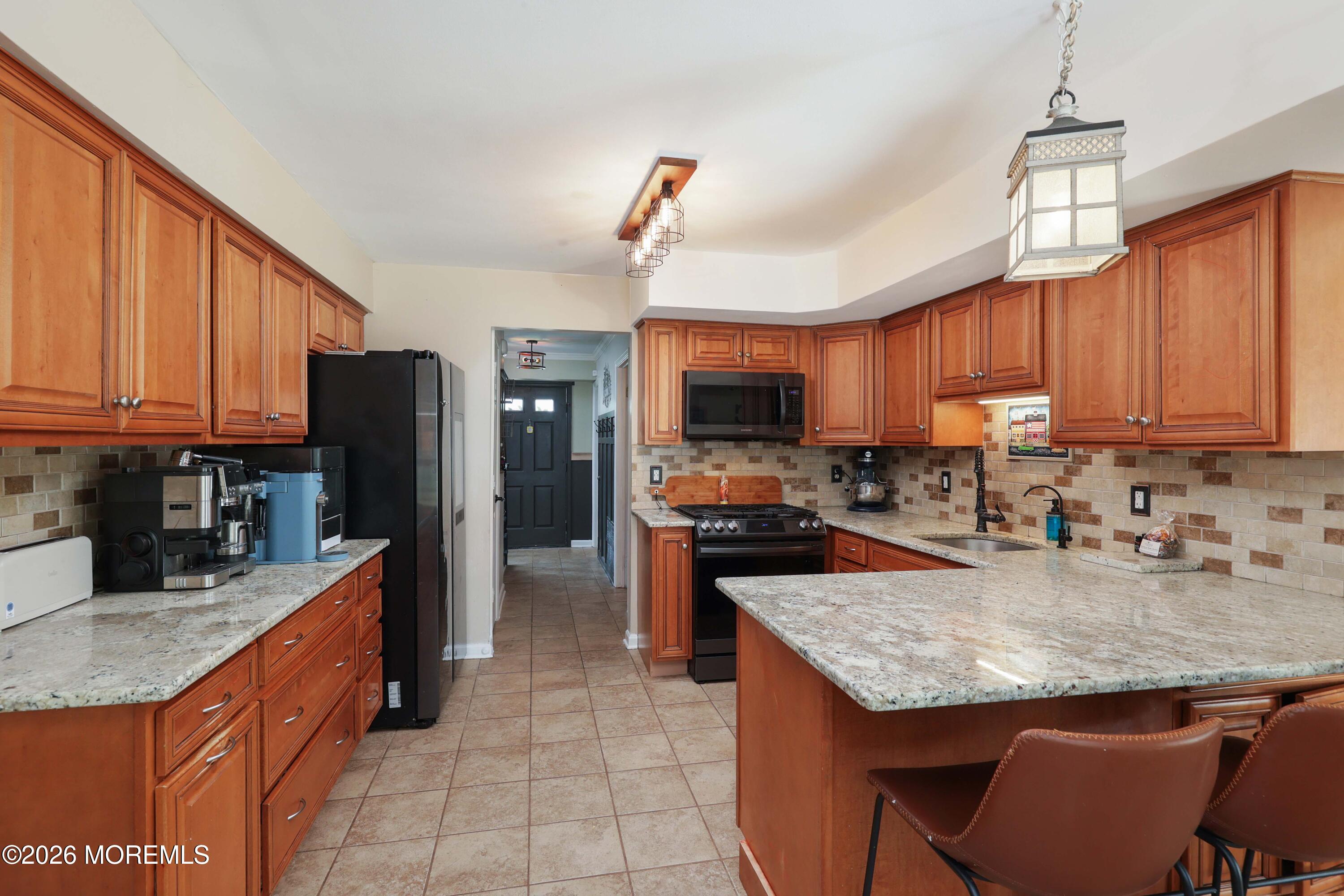 70 Starlight Road Howell, NJ 07731 - Photo 7 of 37 758A4746