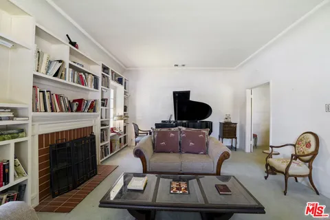 $1,549,000 | Undisclosed Address, Sherman Oaks, CA 91423
