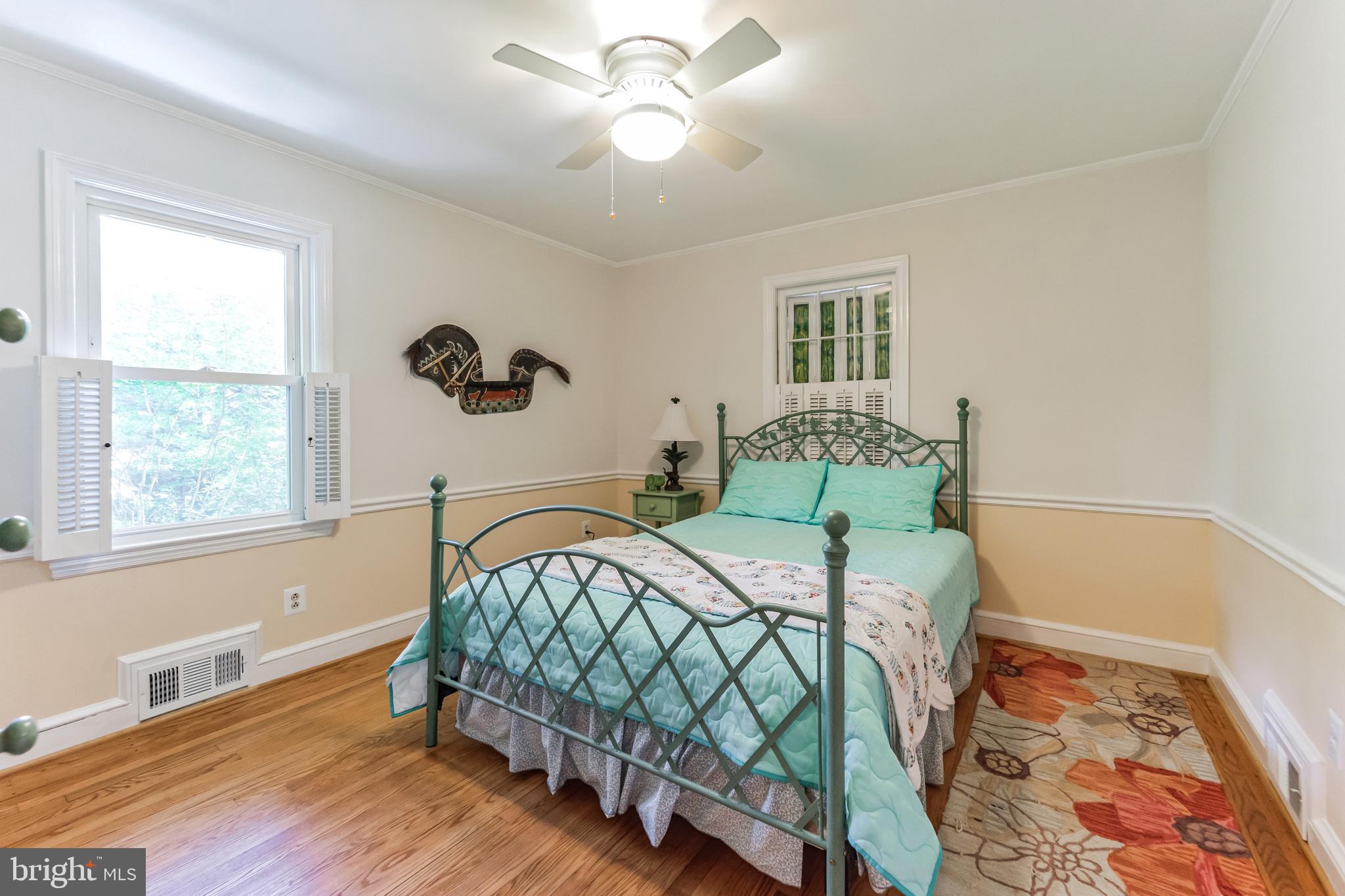 8907 Sudbury Road Silver Spring, MD 20901 - Photo 9 of 29 Main level bedroom 1