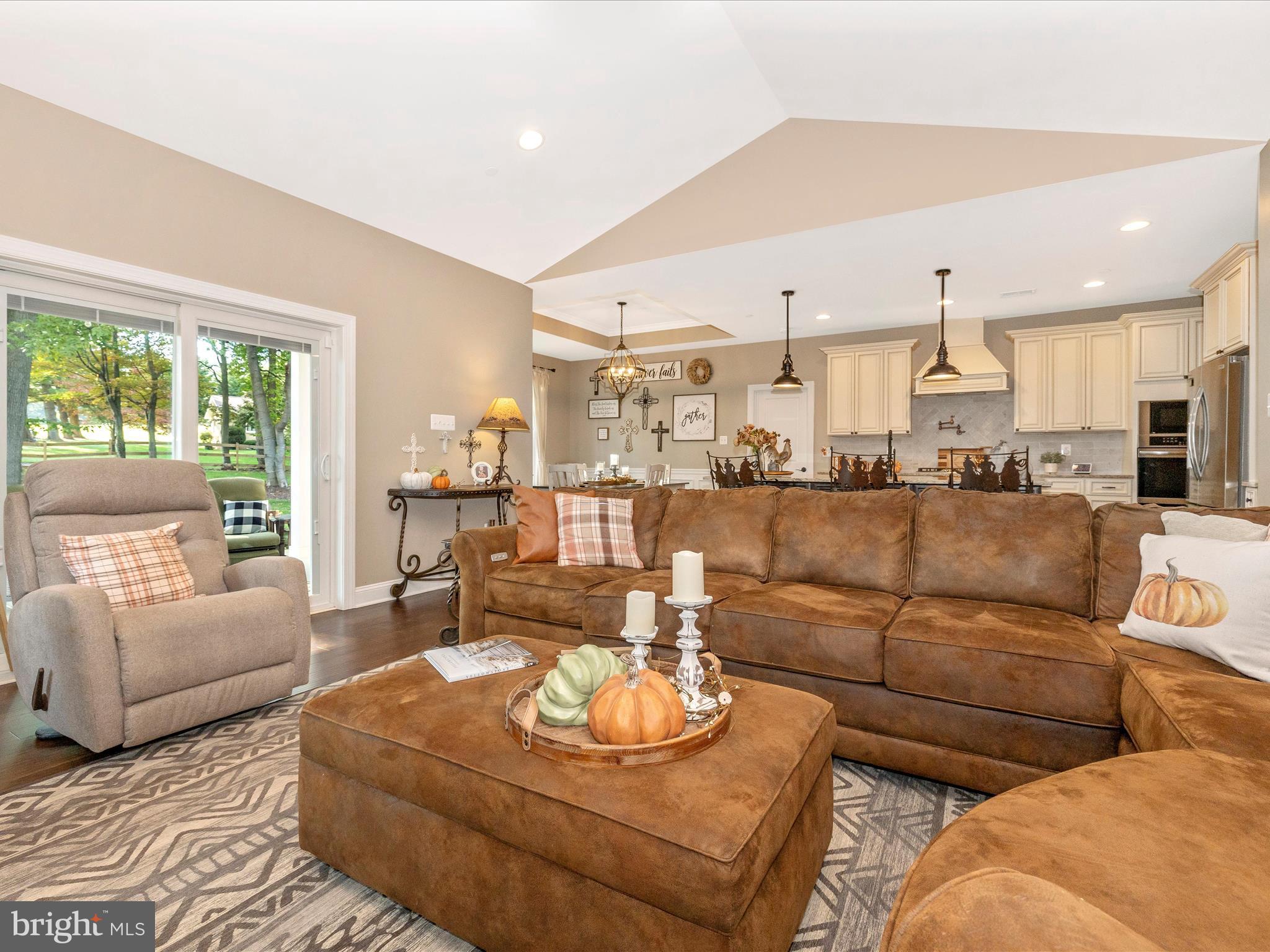7788 Old Receiver Road Frederick, MD 21702 - Photo 16 of 75 Living Room