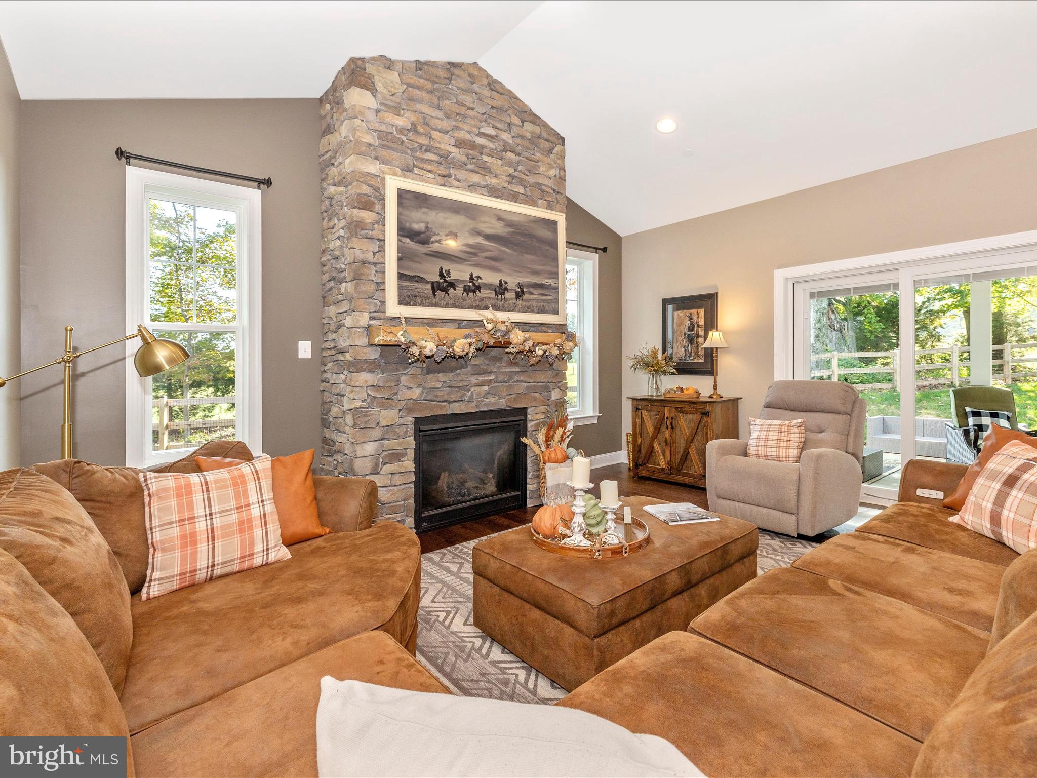 7788 Old Receiver Road Frederick, MD 21702 - Photo 9 of 75 Living Room