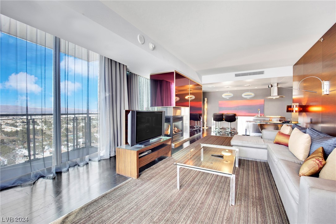 4381 West Flamingo Rd Unit 1901  