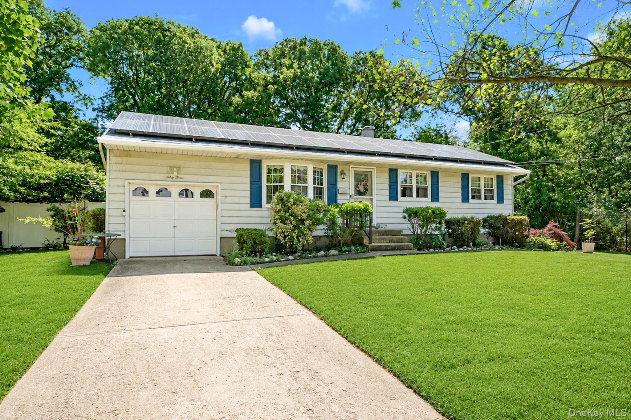63 Otis Road Islip Terrace, NY 11752 - Photo 2 of 31