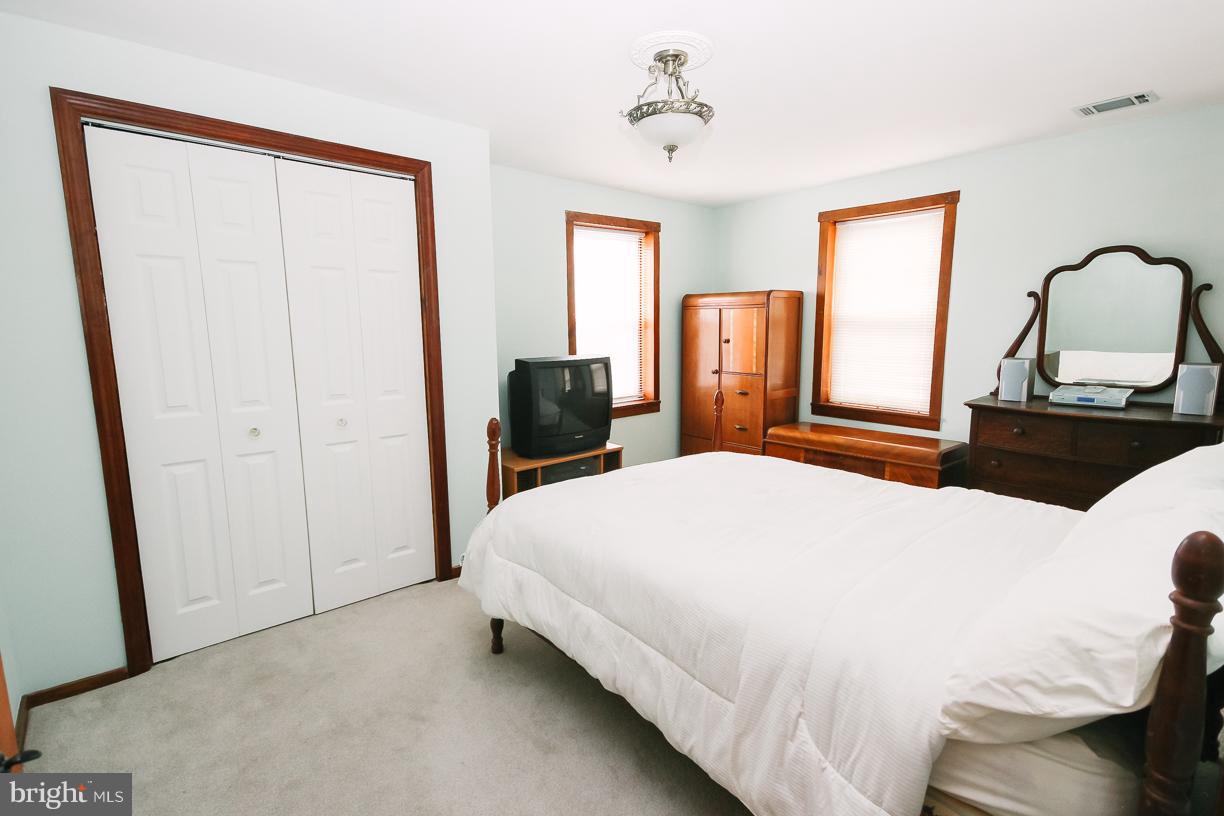 1416 Pleasant Valley Road Westminster, MD 21158 - Photo 22 of 30 Bedroom