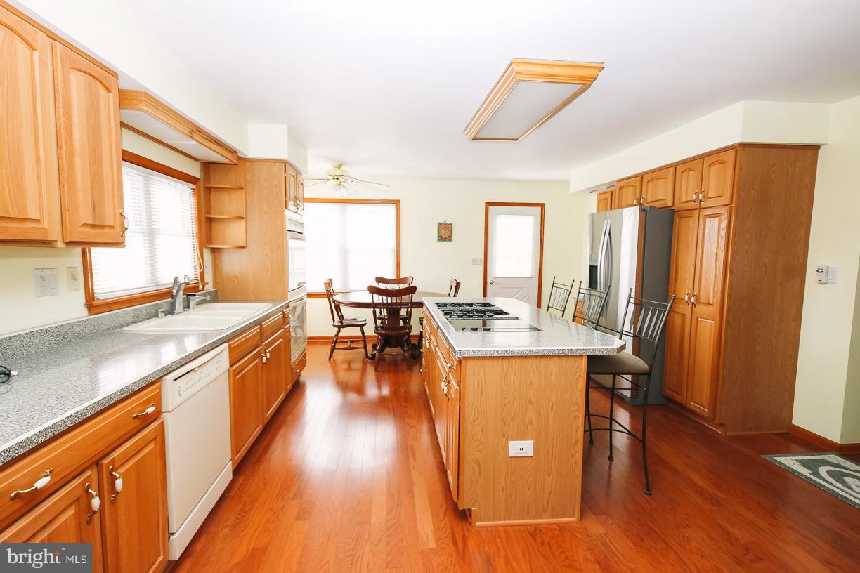 1416 Pleasant Valley Road Westminster, MD 21158 - Photo 7 of 30 Kitchen