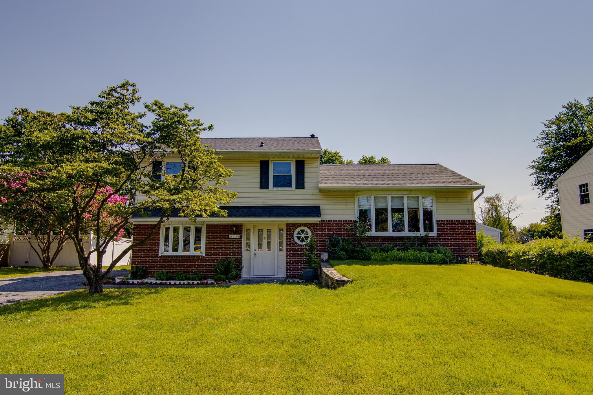 5953 Hunt Club Road Elkridge, MD 21075 - Photo 2 of 40 Gallery Image 2