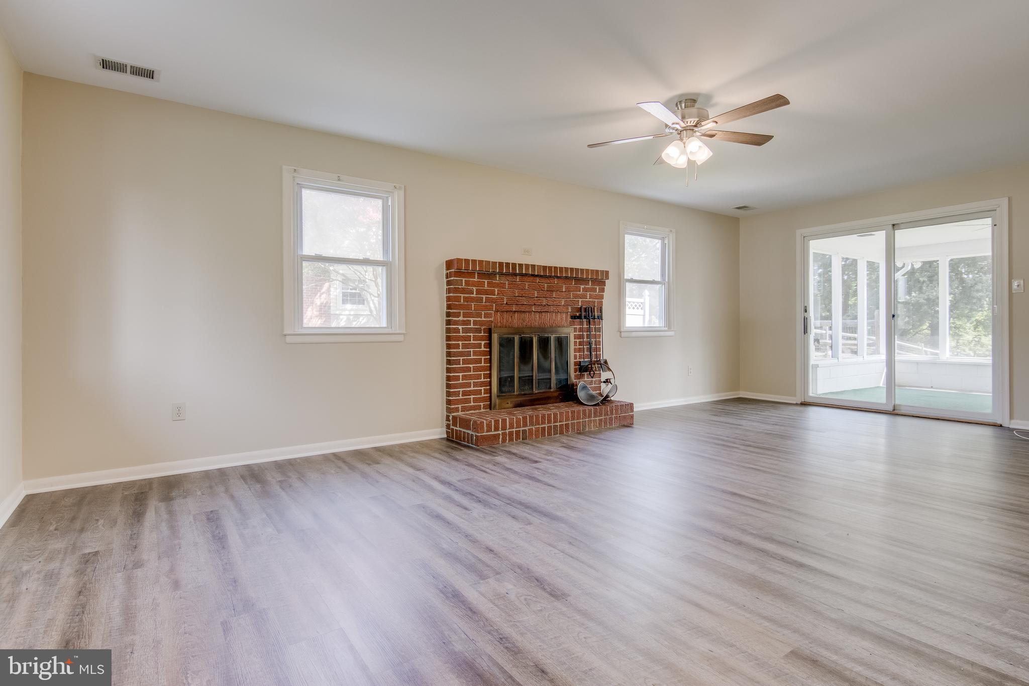 5953 Hunt Club Road Elkridge, MD 21075 - Photo 4 of 40 Gallery Image 4